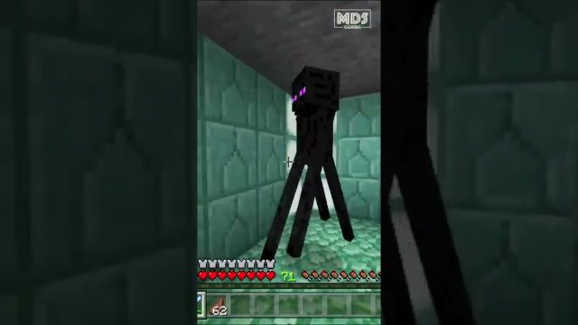How To Deal With Enderman Trespassing Property In Minecraft 💥 Survival Realm Xbox Gaming #shorts